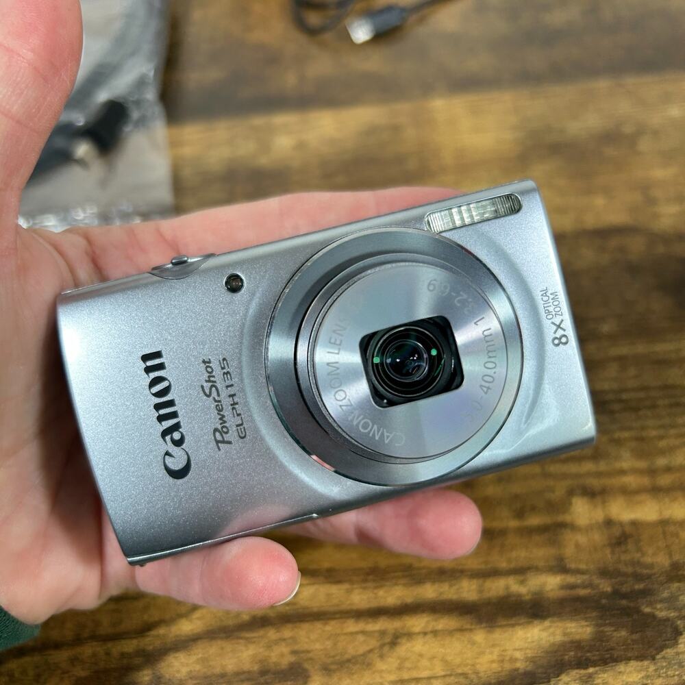 Canon PowerShot ELPH 135 16MP Silver Digital Camera Tested w/ Charger Box Case - Picture 3 of 14